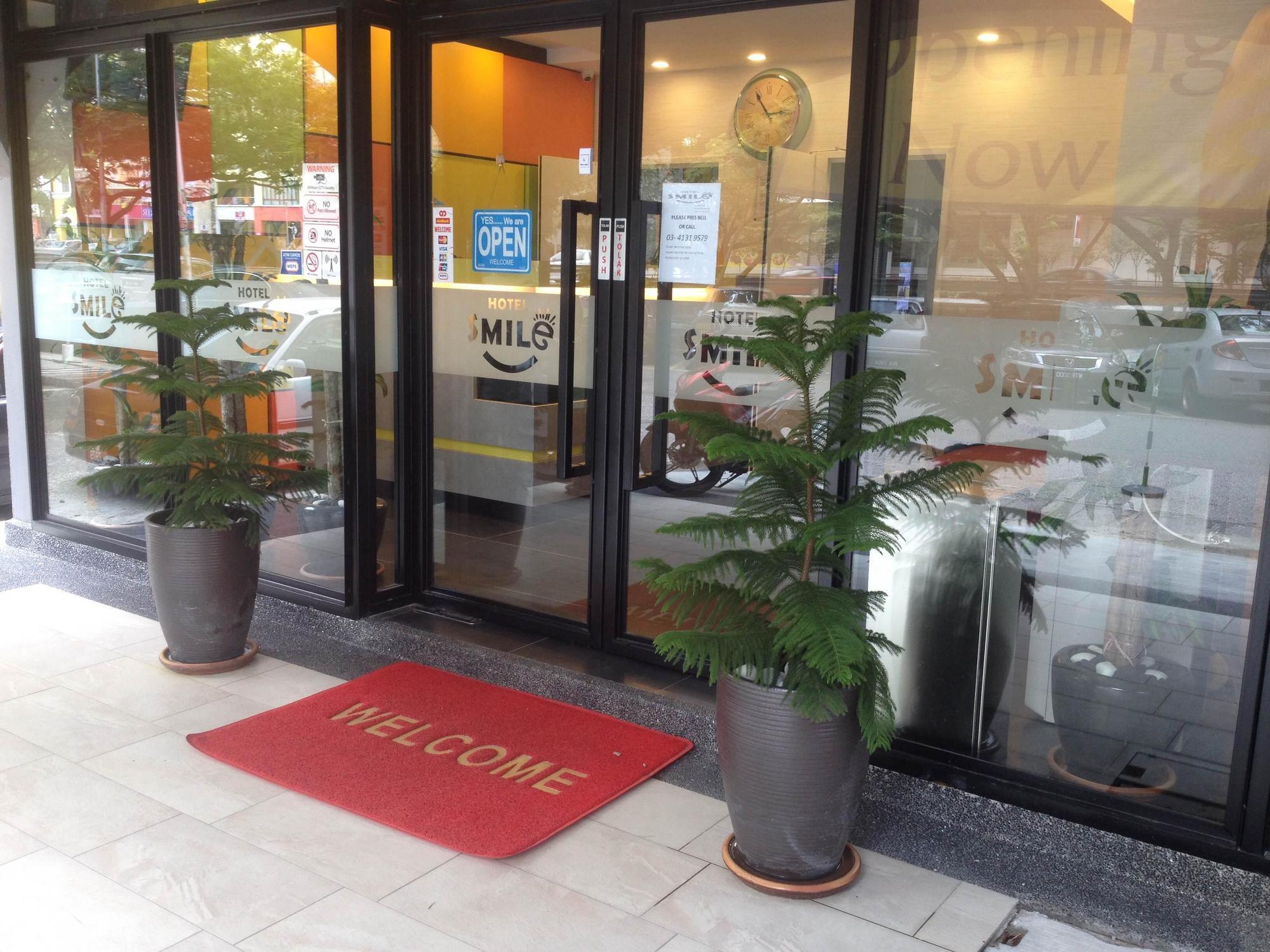 Smile Hotel Danau Kota Kuala Lumpur Extérieur photo